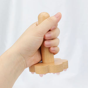 Masajeador corporal Manual de madera con cuentas de jade de cristal Natural, herramienta de masaje de acupuntura de Aventurina verde para pies y cuello - Product Image 6