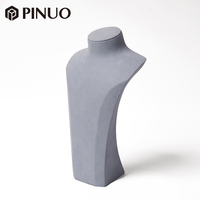 Présentoir de Vitrine PINUO pour Bijoux, Mannequin Buste en Velours Couleur Personnalisée, Support d'Exposition pour Colliers pour Bijouterie Fine