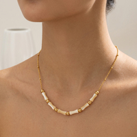 Collar Minimalista de Moda con Cadena de Tubo de Bambú y Conchas Naturales, Bañado en Oro 18K PVD, Resistente al Deslustre
