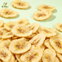 Collations sucrées saines, chips de banane croustillantes séchées par friture sous vide à basse température, avec conservation par l'huile, emballage en vrac