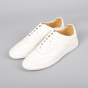 Zapatillas Deportivas Blancas de Piel Genuina con Punta Redonda y Cordones, Suela de Goma Transpirable, Estilo para Caminar - Product Image 1