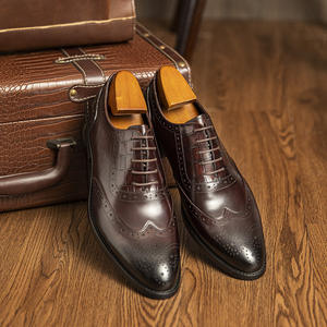 Zapatos Oxford de piel de vaca de alta calidad, zapatos de vestir hechos a medida formales, zapatos formales de negocios de cuero genuino para hombres - Product Image 1