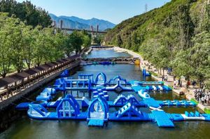 Piscine gonflable <span class=keywords><strong>pour</strong></span> enfants et adultes avec toboggan et parcours d'obstacles en PVC <span class=keywords><strong>pour</strong></span> l'extérieur - Product Image 4