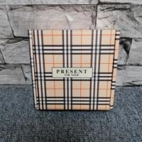 Maßgefertigte Geschenkboxen für Parfüm aus stabilem Karton mit niedrigem Mindestbestellwert, umweltfreundliche, langlebige, recycelte rosa Wellpappe-Schachteln