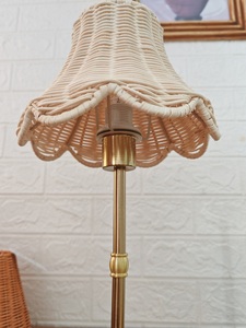 Lampada <span class=keywords><strong>da</strong></span> <span class=keywords><strong>Tavolo</strong></span> in Rattan a Prezzo di Fabbrica, Portatile, Ricaricabile Wireless, con Interruttore Touch, Regolabile, Base in Metallo USB, Colore Personalizzabile, Lampada <span class=keywords><strong>da</strong></span> Comodino - Product Image 5