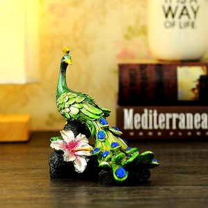 Wholesale Custom <strong>Peacock</strong> <strong>Sculpture</strong> Gold Black <strong>Peacock</strong> Garden Ornaments Polyresin Animal Statue for Home Decoration - Product Image 2