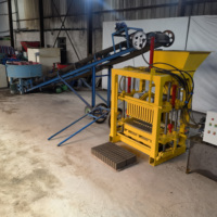 Moules personnalisés disponibles, briques standard et creuses 4-40, une machine pour plusieurs utilisations pour les routes rurales