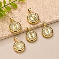 Pendentif rond en cuivre plaqué or 18 carats avec statue de saint, accessoire pendentif plaque de saint en forme de figure humaine sertie de zircone