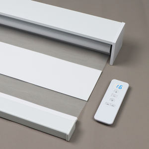 Stores enrouleurs zébrés motorisés, système de levage électrique à télécommande, design élégant sans fil, traitement des fenêtres moderne, filtration de la lumière - Product Image 1