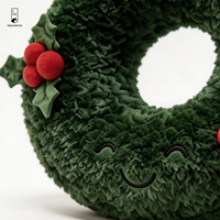 Coussin brodé en forme de visage souriant pour couronne de Noël, avec expression 3D et baies d'églantier, décoration de Noël pour la maison, le canapé et la porte