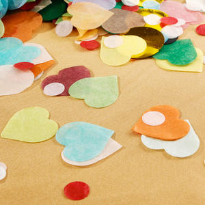 Confettis en <span class=keywords><strong>papier</strong></span> en forme de cœur de 2,5 cm pour Halloween, Nouvel An, la Saint-Valentin, mariages, anniversaires, Noël, décorations à tenir à la main - Product Image 3