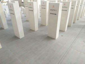 Four de fusion de verre réfractaire Huachen utilisant des briques de corindon réfractaire AZS pour le verre flotté en masse dans les fours de production. - Product Image 5