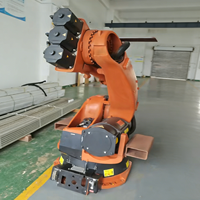 Robot industriel à 6 axes, bras de robot de palettisation, charge utile de 210 kg, portée de 2700 mm, précision de répétition de ±0,06 mm