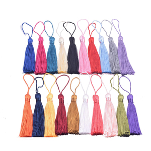 Llavero de joyería con borla de seda en stock, borla de seda gruesa - Product Image 1