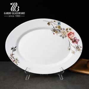 طبق عشاء بيضاوي من الزجاج الأوبالي الأبيض المقاوم للحرارة مقاس 12/14 بوصة مع تصميم زهور - Product Image 2