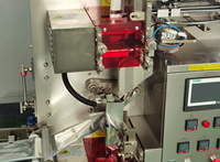 Machine à pulper automatique verticale multifonctionnelle à bas prix pour sachets de thé et café moulu