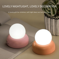 Veilleuse LED portable mignonne, lampe de chevet rechargeable avec commande à un bouton, lumière de sommeil à intensité variable pour chambre d'enfant
