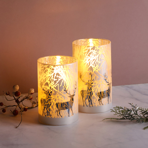 Decorazione Natalizia a Forma di Cervo con Fiamma 3D Realistica di Matti, Funzionante a Batteria, con Telecomando, Candela LED in Vetro Rosso con Cera di Paraffina - Product Image 5