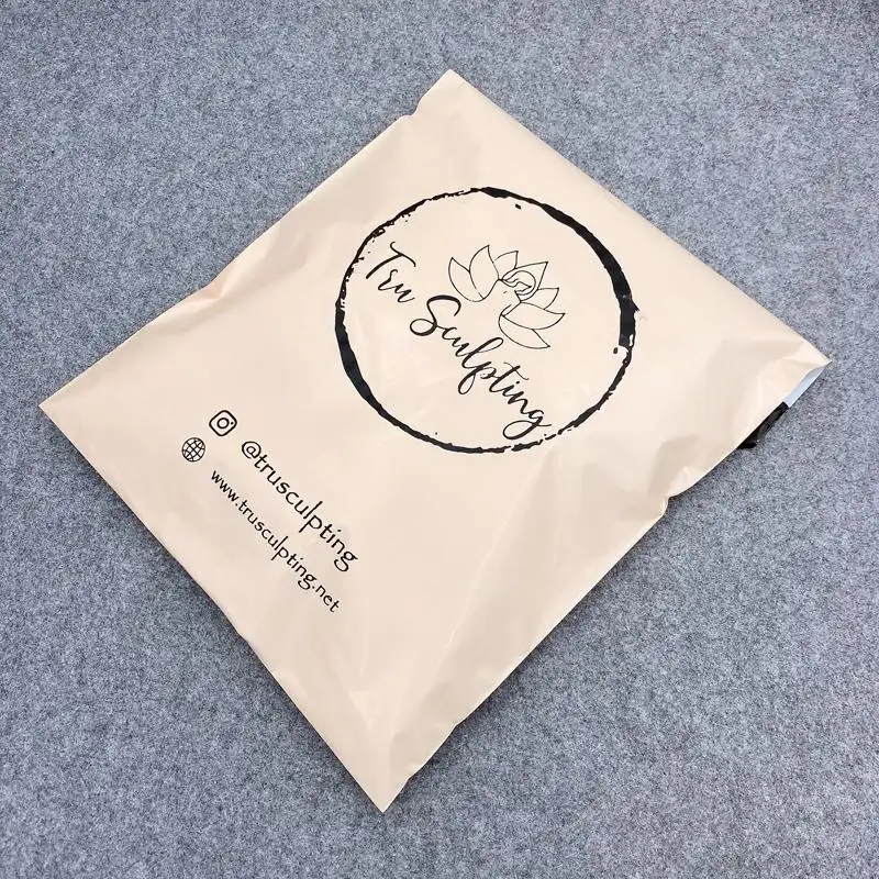 Custom D2W biodegradable self adhesive sealed nude mailer envelope plastic mail packaging bag for mailing postal for clothing