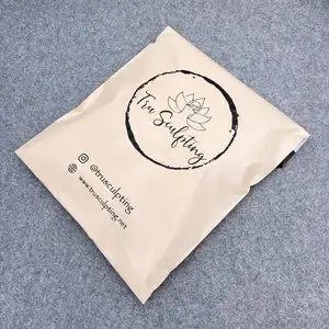 Benutzer definierte D2W biologisch abbaubare selbst klebende versiegelte nackte Mailer Umschlag Kunststoff Mail Verpackung Tasche für den Versand Post für Kleidung