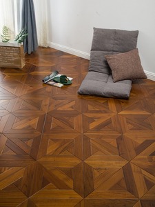 Pisos de madera de ingeniería preacabados Venta al por mayor Piso de madera de parquet de roble interior de patrón único de lujo - Product Image 4