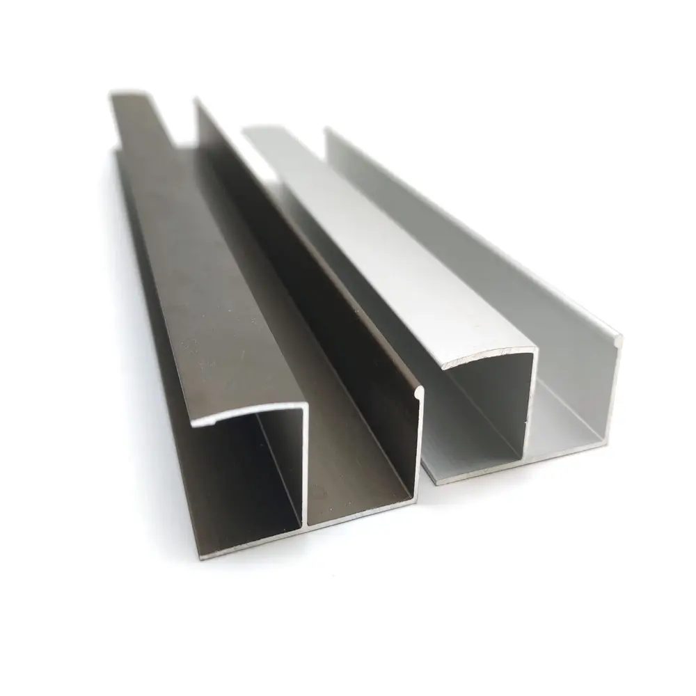 0.7mm épaisseur profilés en aluminium pour armoires de cuisine meubles poignée en aluminium/cadre de bord d'extrusion