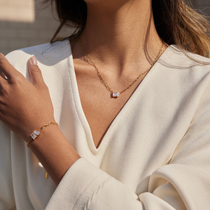 Conjunto de Collar de Cristal con Cadena Dorada y Detalles de Circonio, Joyería para Uso Diario de Mujer - Product Image 2