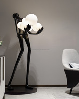 Lampadaire LED E27 de luxe moderne nordique, sculpture artistique créative en résine, statue humaine, grand modèle pour hôtel et salon