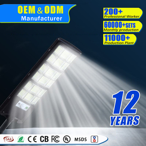 مصباح شارع <span class=keywords><strong>LED</strong></span> يعمل بالطاقة الشمسية مع مستشعر رادار، مصنوع من مادة ABS، بطارية ليثيوم أيون، سطوع عالي 6000K، إضاءة نهارية، تصنيف IP67، شعاع 320 درجة، للحدائق، 200 واط - Product Image 1