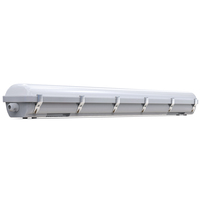 Lumière d'urgence LED linéaire étanche à la vapeur 60W IP66 IK10 3 heures d'autonomie avec batterie auto-testée Certifiée pour montage au plafond CB CE SAA