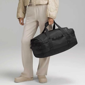 Sac de sport Lulu personnalisé 2-en-1 avec compartiment à chaussures, sac à dos de <span class=keywords><strong>voyage</strong></span> 45L, sac de sport pour homme, sac de week-end, sac fourre-tout - Product Image 3