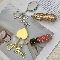 Pendentif d'amour original et raffiné, pendentif de sac, pochette en maille pour rouge à lèvres faite à la main, porte-clés en acier inoxydable