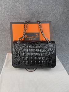 Sac à bandoulière de luxe pour femme, style vintage, en cuir véritable, avec fermeture à bouton, portable et facile à transporter - Product Image 3