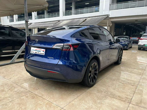 รถเทสล่า โมเดล Y ปี <span class=keywords><strong>2022</strong></span> มือสอง พวงมาลัยซ้าย วิ่ง 25001-50000 ไมล์ กำลังไฟ 225 กิโลวัตต์ มีสินค้าพร้อมขาย - Product Image 4