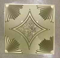 Vente en gros d'usine : Plaques de plafond en PVC gaufré 3D, Panneaux de plafond sculptés, Panneaux décoratifs pour la décoration de plafonds de bars et de KTV