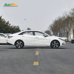 Elantra d'occasion 2022 <span class=keywords><strong>1</strong></span>.5L CVT LUX Édition Premium Essence Berline Volant à Gauche Sièges en Cuir Prix Bas Bon État - Product Image 4