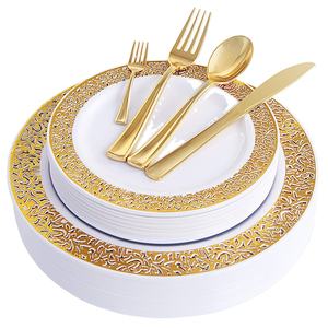 Assiettes en plastique bon marché en gros, design en dentelle creuse or <span class=keywords><strong>rose</strong></span>, ensembles de <span class=keywords><strong>vaisselle</strong></span> de fête, ensembles de <span class=keywords><strong>vaisselle</strong></span> jetables dorés, 250 pièces - Product Image 1