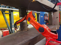 Nouveau bras de robot de soudage à six axes personnalisable avec PLC et système de suivi de la couture de soudage par moteur pour le soudage de cadres métalliques en petite atelier