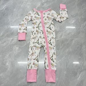 Großhandel Casual ODM Bambus gestrickt 200-220g/m² Wärme übertragung bedruckte Zwei-Wege-Reißverschluss-Pyjamas für Baby-Weihnachts druck Kleidung - Product Image 2
