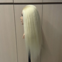 Tête d'entraînement avec poupée mannequin de cheveux d'épaule avec poupées de cheveux humains indiens laiteux purs blonds