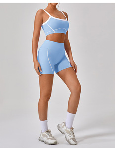 ชุดออกกำลังกายผู้หญิง 2 ชิ้น เสื้อชั้นในกีฬาแบบครอปท็อป กางเกงขาสั้นเอวกลาง และเลกกิ้งทรงบาน สีพื้น สีตัดกัน สำหรับฤดูร้อน ไซส์พลัส - Product Image 4