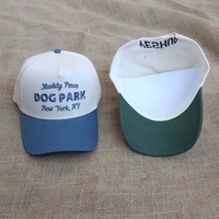 Hoge kwaliteit groothandel op maat geborduurde logo 5-panel snapback caps tweekleurige katoenen baseball caps contrastkleurige petten