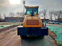 Compacteur de sol vibrant HeavyRoll XS163J 103 kW 16 tonnes pour les projets routiers et de terrassement à grande échelle