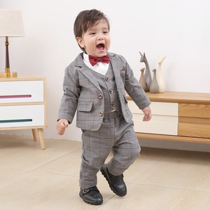 Ensemble quatre pièces d'hiver à manches longues pour enfants, veste, costume pour garçons, motif à carreaux, style européen et américain, tenue de fête du Nouvel An - Product Image 4