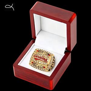 Vente en gros Bague de championnat de la première <span class=keywords><strong>division</strong></span> des États-Unis, équipe de combat de poulets de Caroline du Sud 2010-2011 - Product Image 3