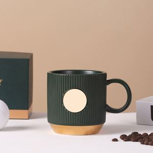 Vente en gros de tasses à café en céramique personnalisées de luxe avec plaque nominative créative, logo en cuivre gravé, publicité promotionnelle - Product Image 6