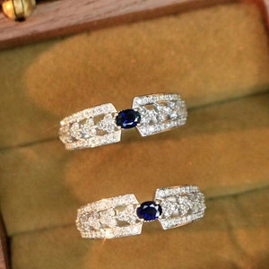 Anello con Gemma Blu dal Design Elegante per Donne - Product Image 6