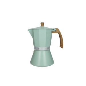 Cafetera Tiffany de aluminio para nueve tazas con mango de madera para preparar en la estufa - Product Image 1