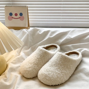 Fabricant sur mesure – Nouveauté Hiver 2025 – Sabots en fourrure pour femme – Marque privée – Bout rond – Semelle souple antidérapante – Mules pour femme - Product Image 4