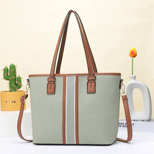 Bolso Bandolera de Moda para Mujer al por Mayor de Fábrica, con Cierre de Cremallera, Patrón de Piel de Serpiente, Material PU, Correa de Cadena, Colorido - Product Image 3